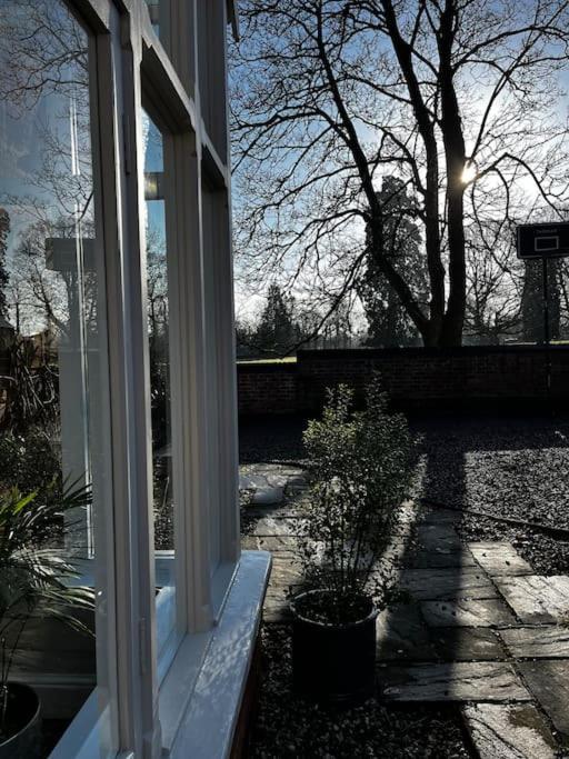 The Old School House Retreat Apartment Tibberton  Exterior photo
