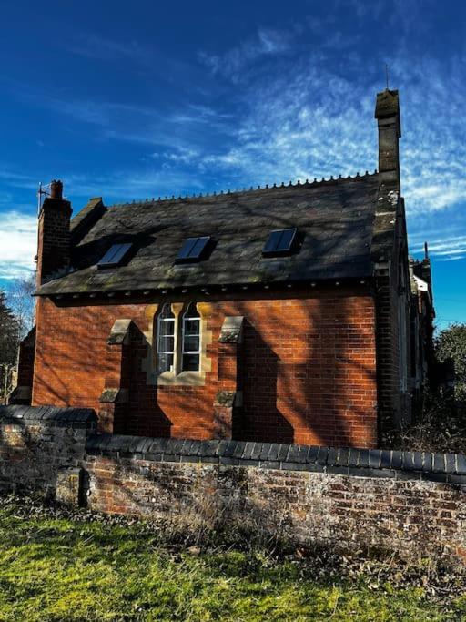 The Old School House Retreat Apartment Tibberton  Exterior photo
