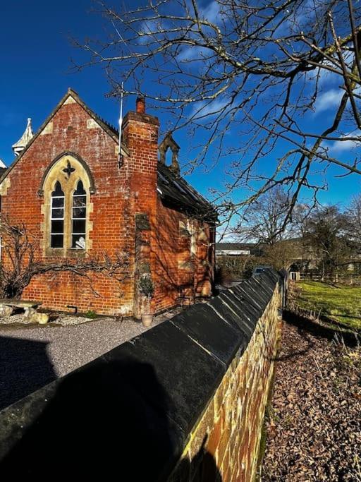 The Old School House Retreat Apartment Tibberton  Exterior photo